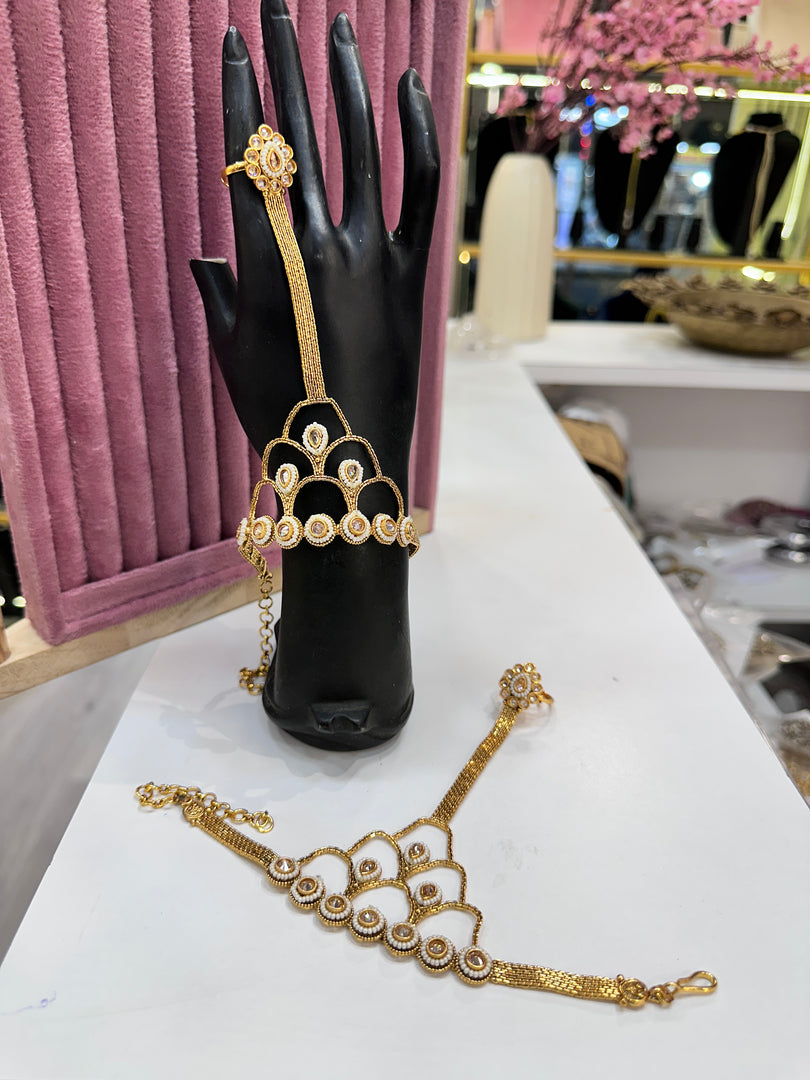 Lalita Premium Heritage Rajwadi Hathpanja - Pair