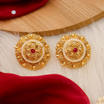 Load image into Gallery viewer, Mavdi Brass Studs