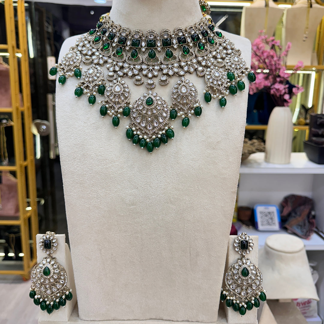 Ragini Kundan Bridal Choker (1 Necklace, 1 Earrings Pair, 1 Sheeshphool, 1 Nath)