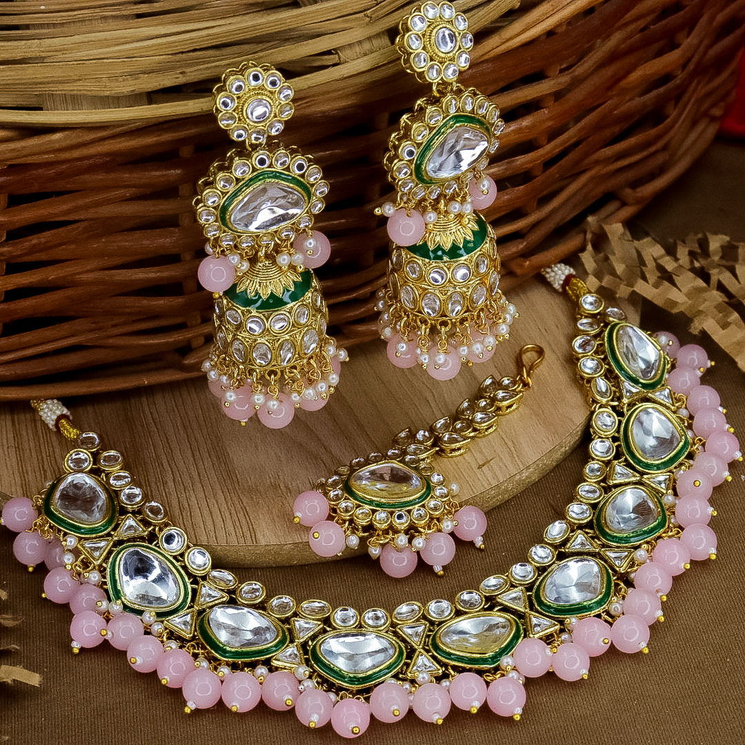 Yusra Choker Set With Jhumka And Mangtika