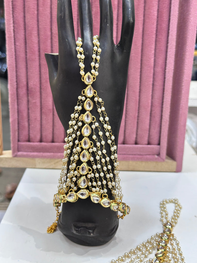 Moti Zalar Hathpanja