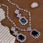 Load image into Gallery viewer, Melody AD Choker - Dark Green
