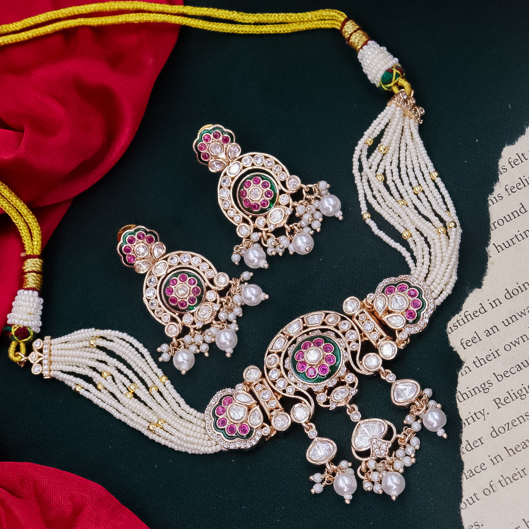 Binal Moissante Choker