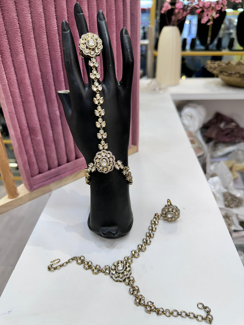 Lubna Premium Moissante Hathpanja