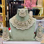 Load image into Gallery viewer, Moti Bandai Kundan Set
