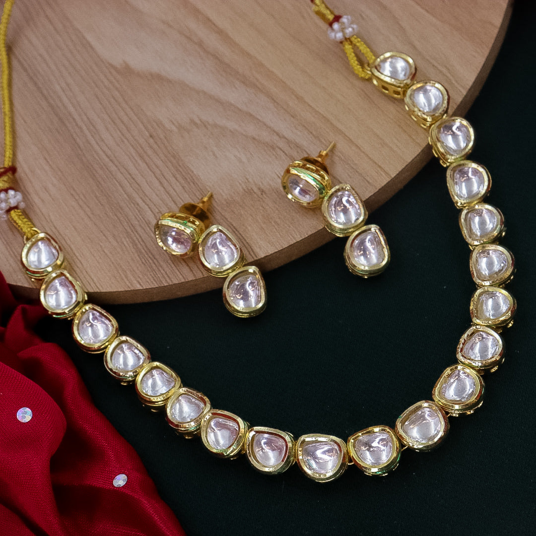 Dibbi Kundan Choker