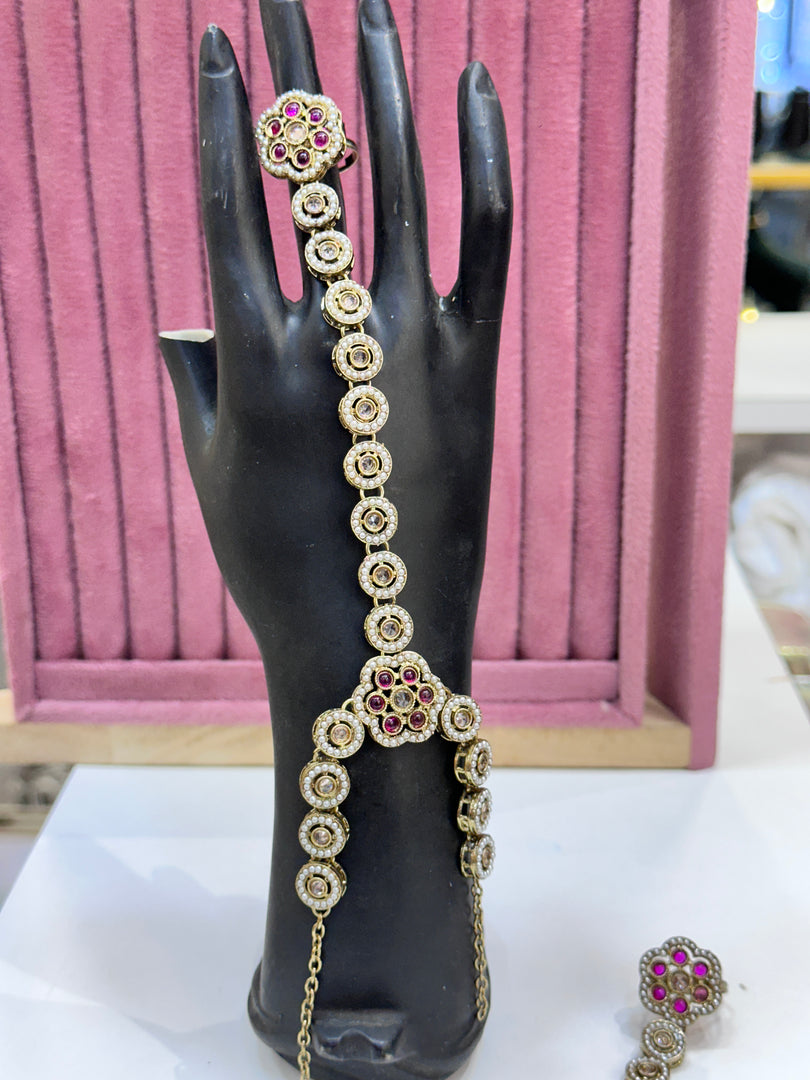 Malaika Reverse AD Hathpanja