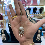 Load image into Gallery viewer, Urvi Heavy Moissianite Choker Set