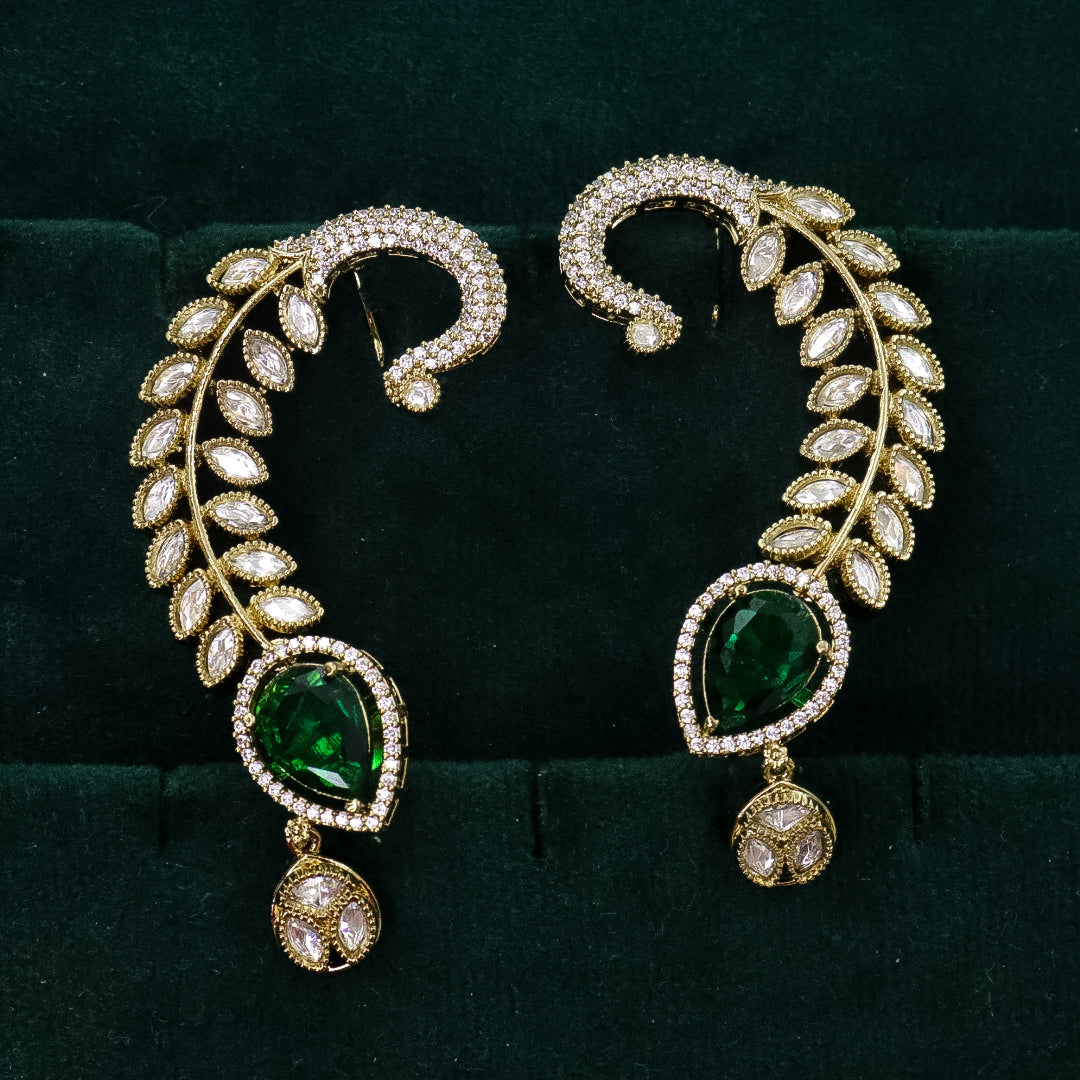 Komal Mossianite Earcuff