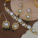 Load image into Gallery viewer, Kavita Kundan Choker With Earrings &amp; Teeka
