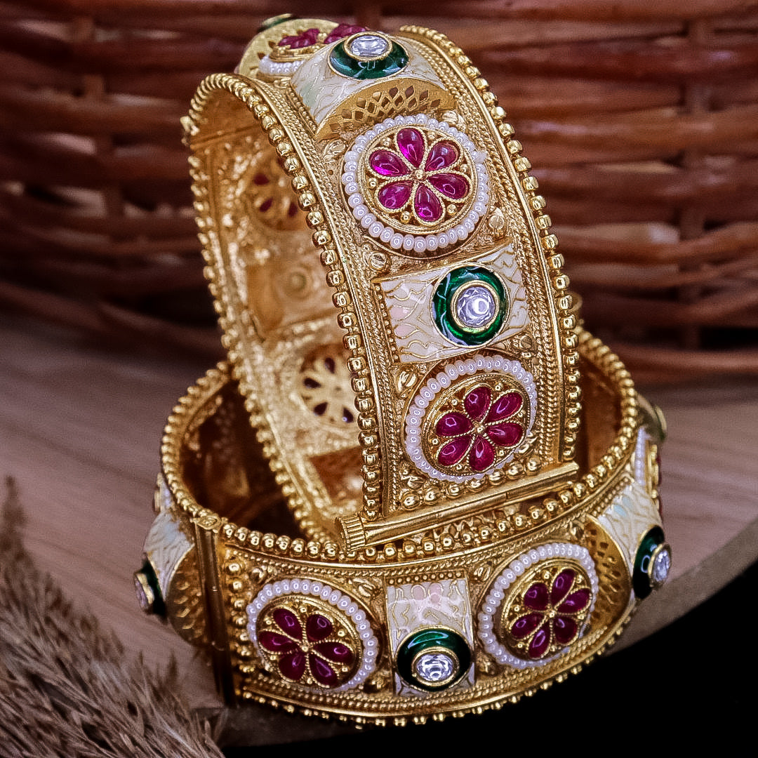 Aiva Premium Copper Rajwadi Kada
