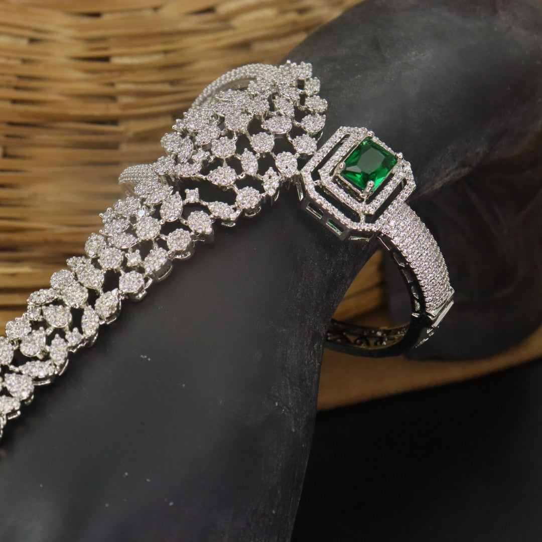 Jeffi American Diamond Hathpanja- Dark Green
