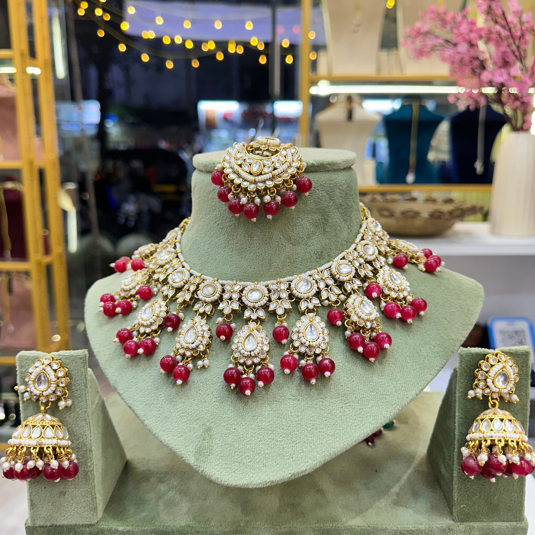 Deepali Kundan Choker Set