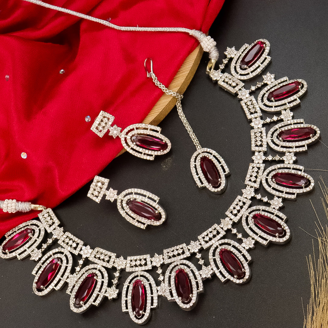 Lissa AD Choker - Red