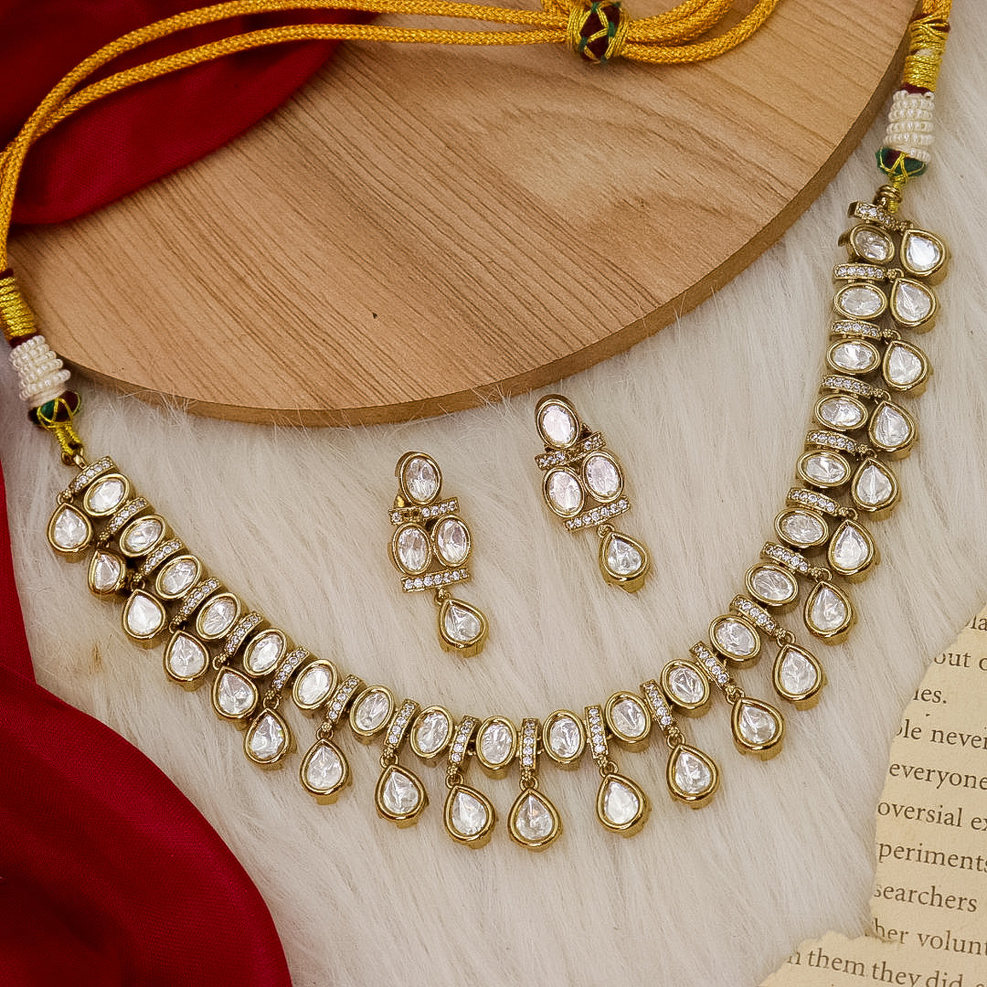 Hannah Moissanite Necklace