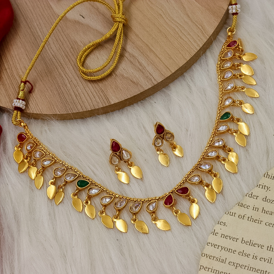 Arfa Golden Brass Choker