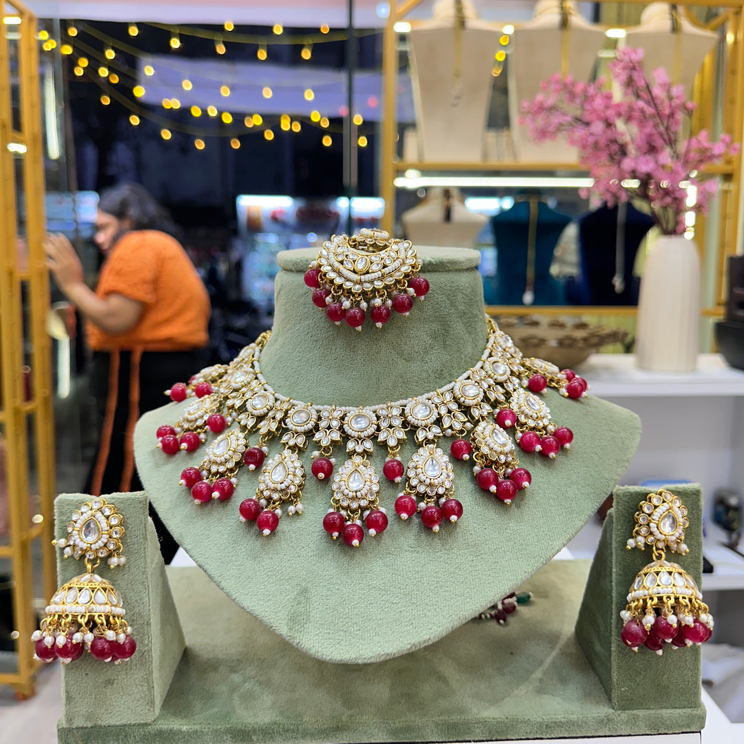 Deepali Kundan Choker Set