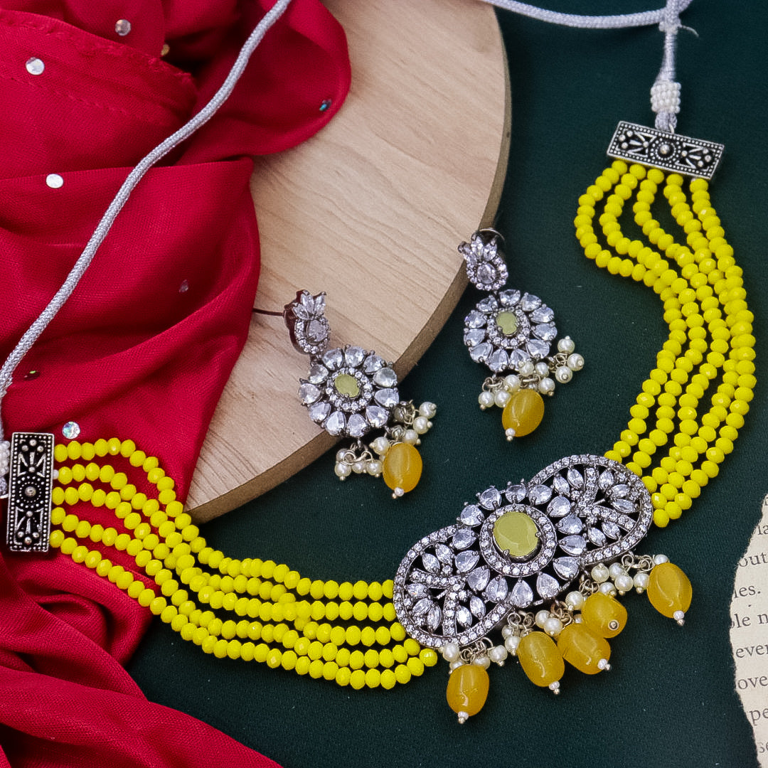 Moissante Choker- Yellow