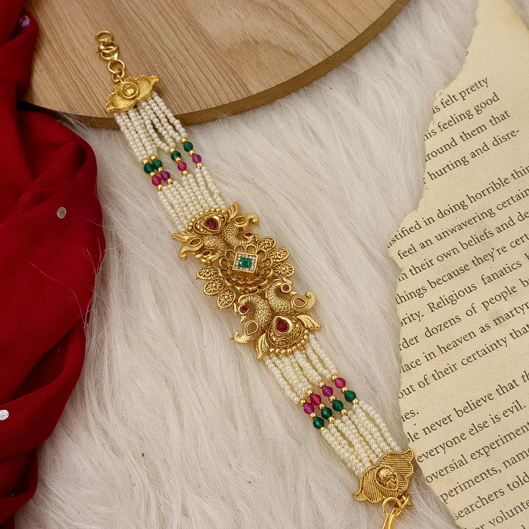 Prisha Rajwadi Moti Bracelet