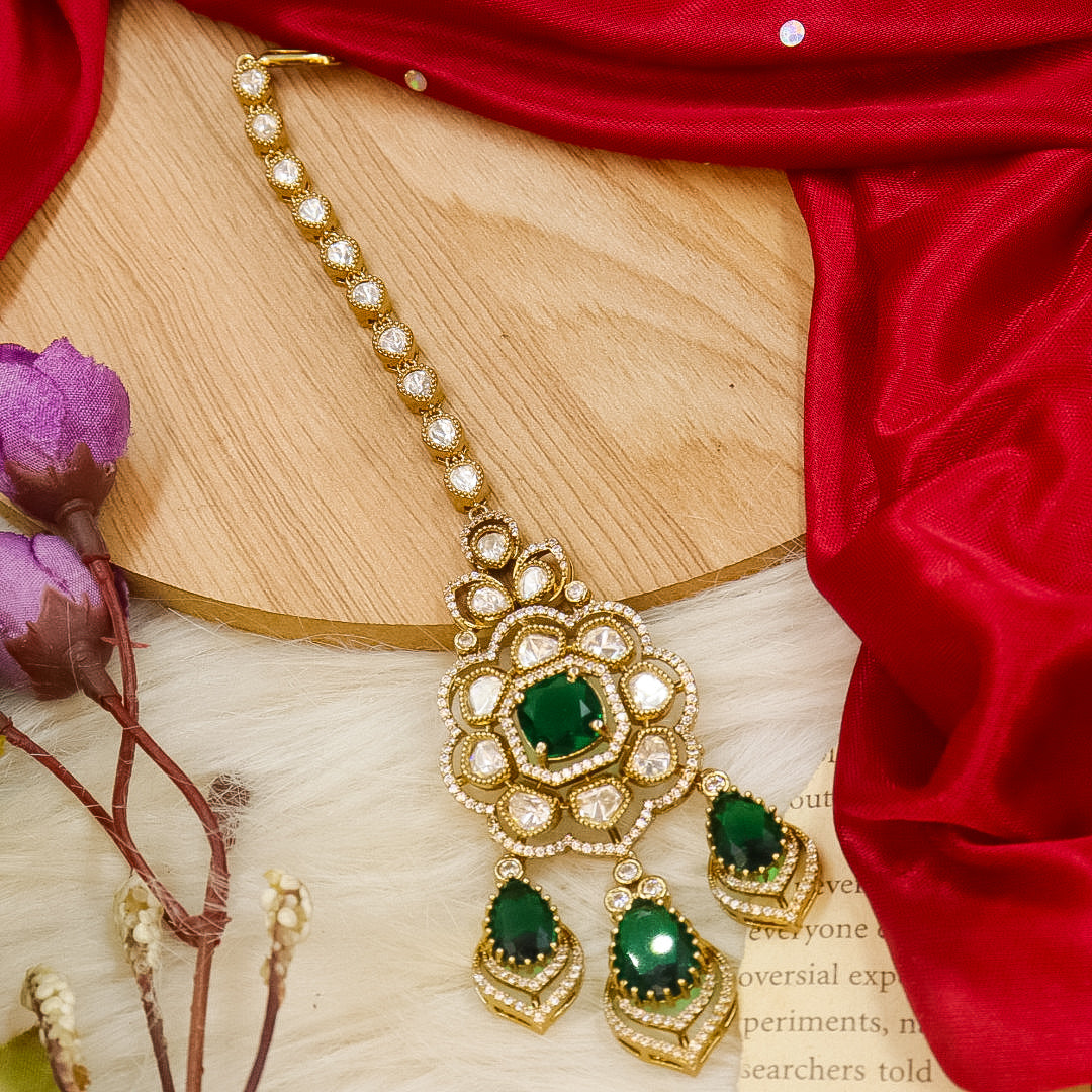Moissanite Mangtika Emerald
