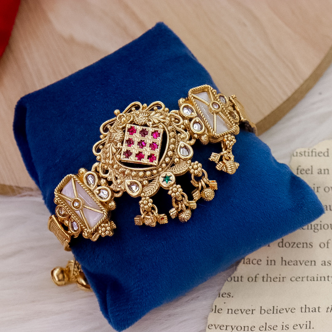 Kamna Heritage Bracelet With Ghungroo Latakan