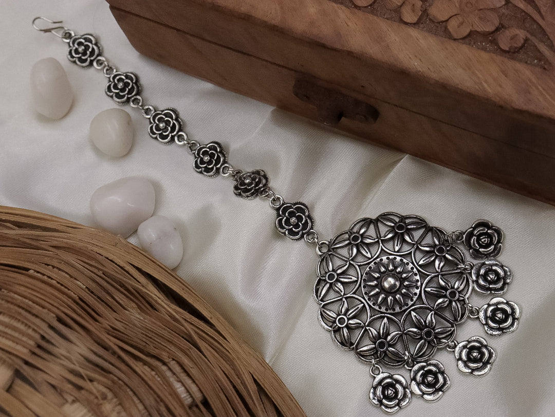 Ananti German Silver Maangteeka