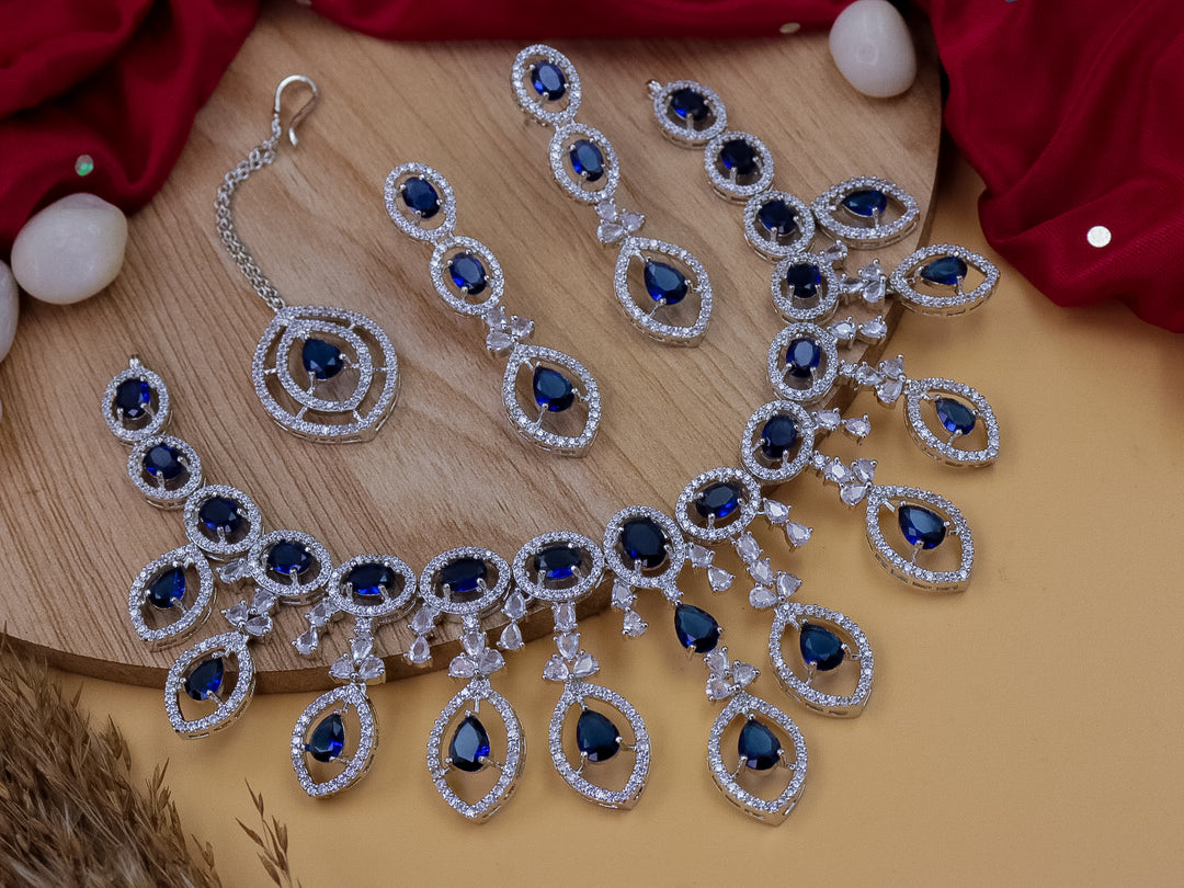 Saloni AD Choker With Mangtika