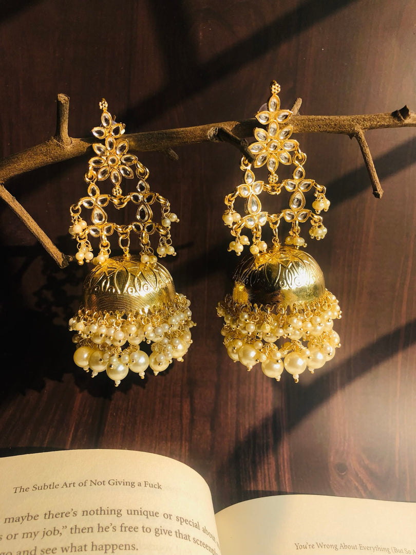 Mona Kundan Earring